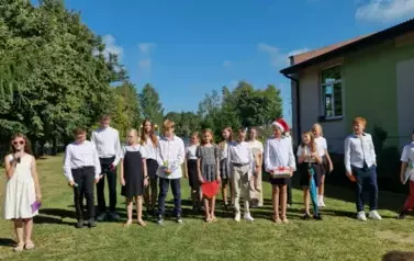 att.-bvOsVcUAQPyadaeL4svVZAwKkP9Ze9m-4ZG3NXu534