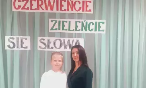 Julia Walczak w finale konkursu recytatorskiego