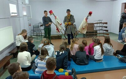 Zdjęcie do "Żywa" lekcja historii